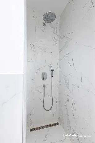 Apartment in Rafailovići mit einer Gesamtfläche von 127 m² plus einer Terrasse von 13 m²